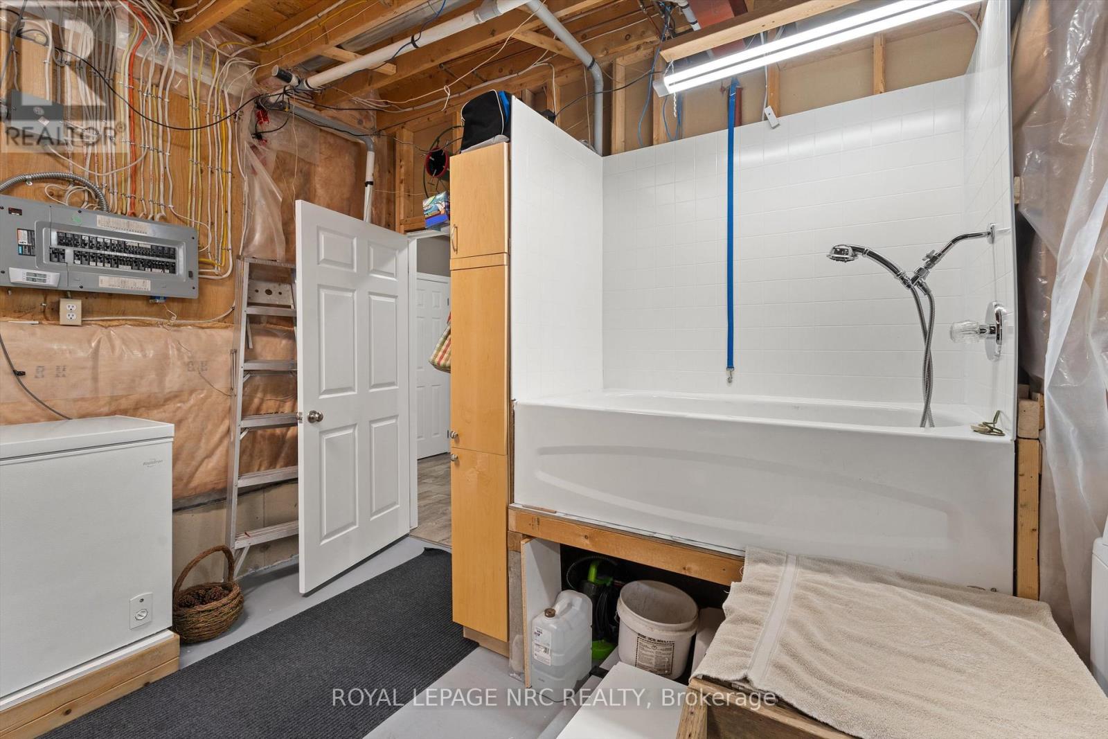 52 Thorold Avenue, Thorold, Ontario  L0S 1K0 - Photo 29 - X12517568