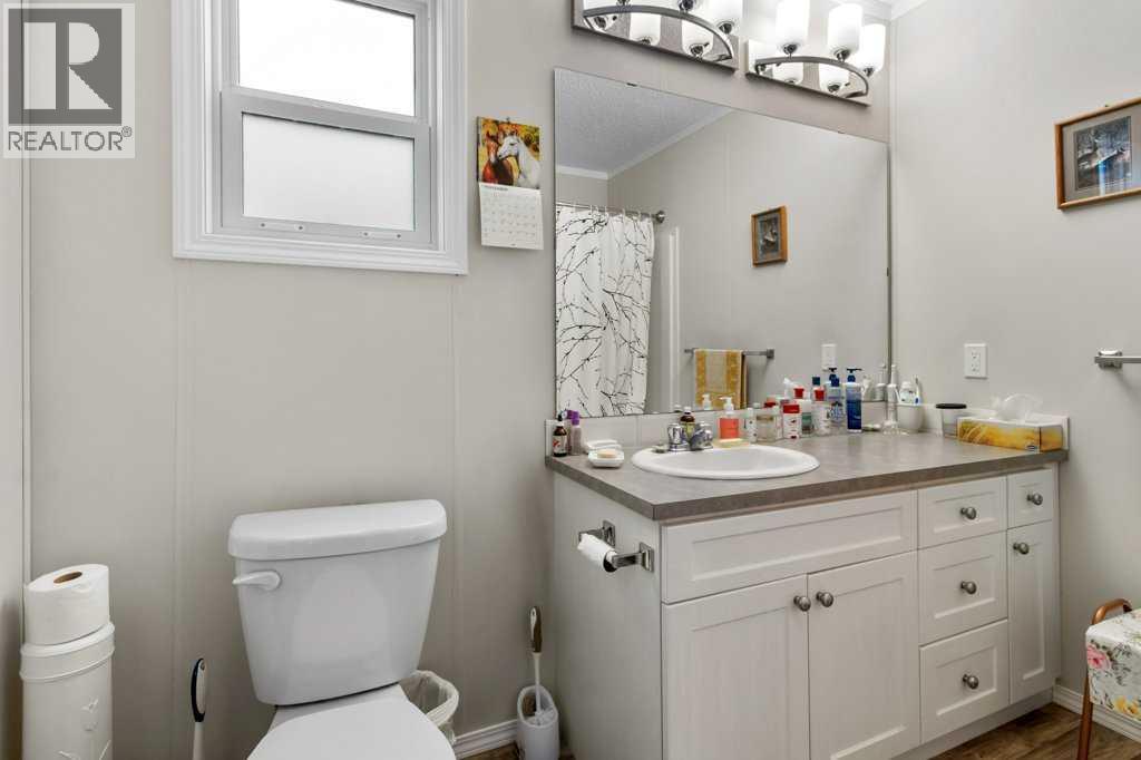 27 Baywood Link, Sylvan Lake, Alberta  T4S 0A8 - Photo 15 - A2268765