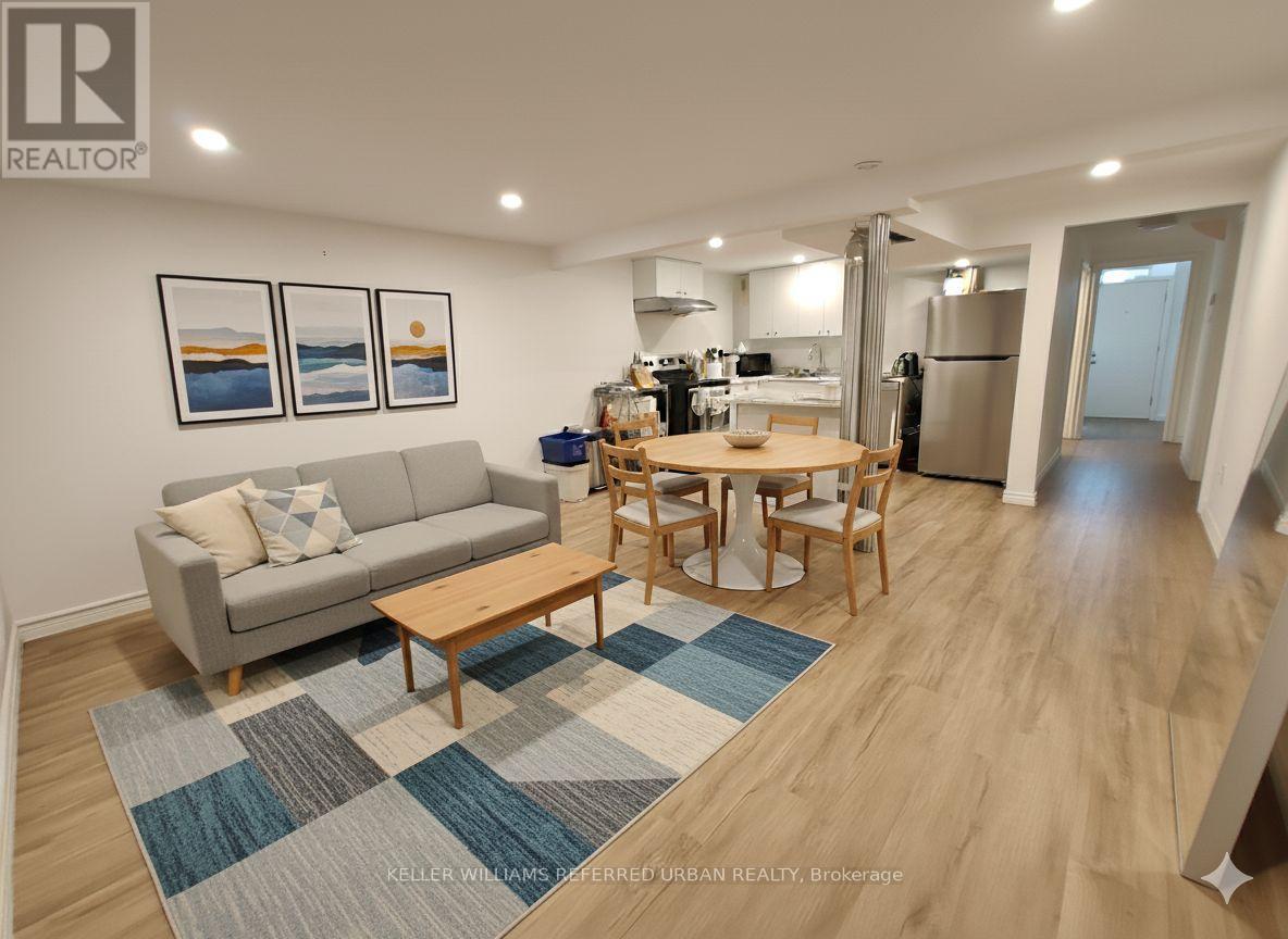 LOWER - 67 FORTROSE CRESCENT, Toronto, Ontario