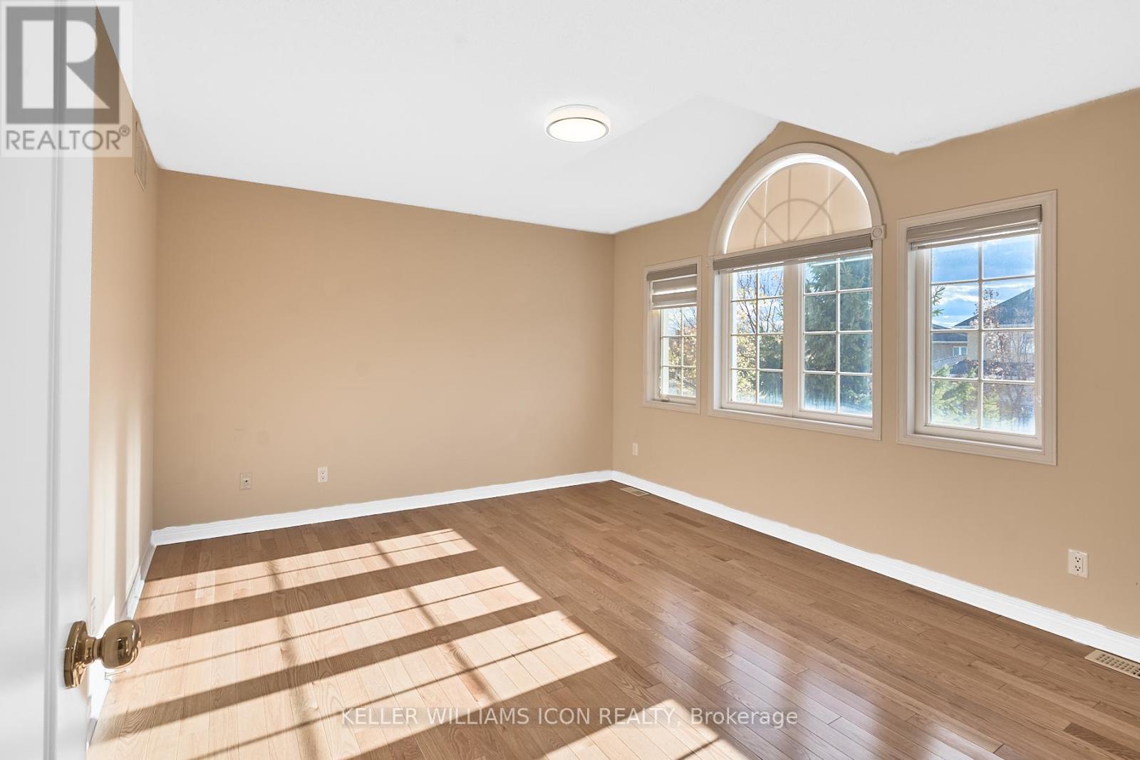 249 Madhu Crescent, Ottawa, Ontario  K2C 4J2 - Photo 24 - X12422939