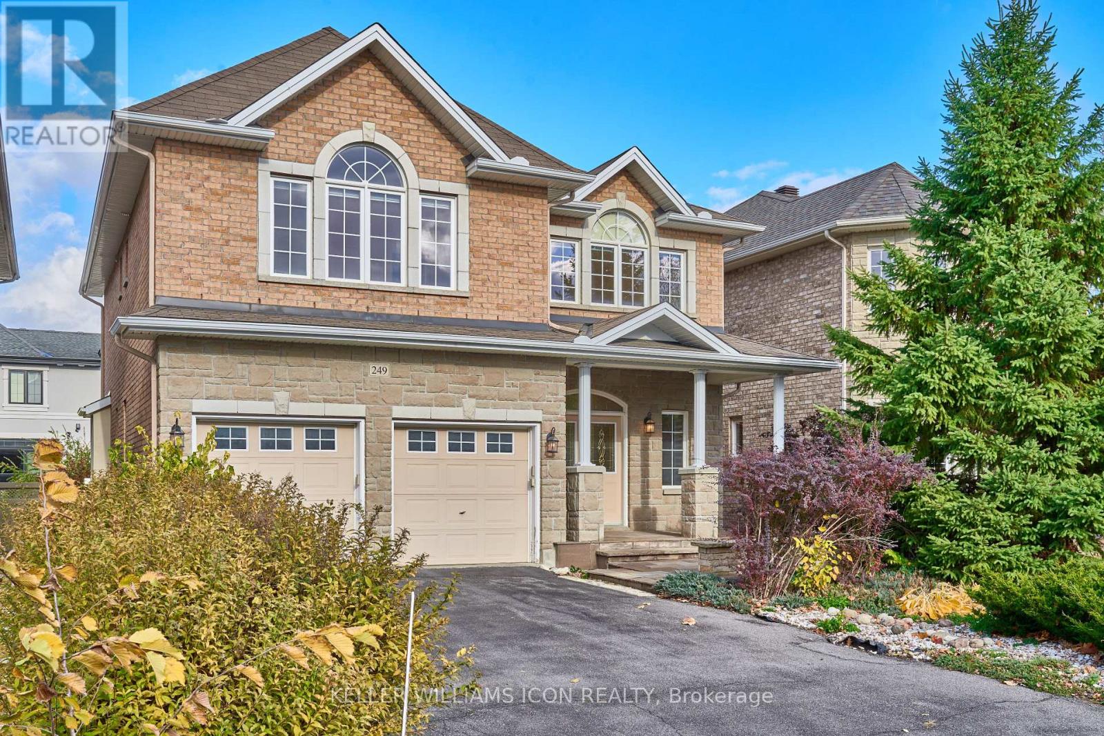 249 Madhu Crescent, Ottawa, Ontario  K2C 4J2 - Photo 3 - X12422939