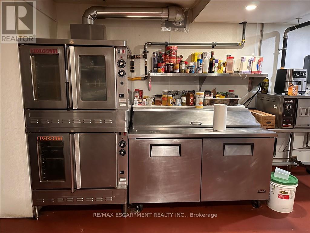 33 Bowen Street, Hamilton, Ontario  L8N 3Y6 - Photo 12 - X12517234