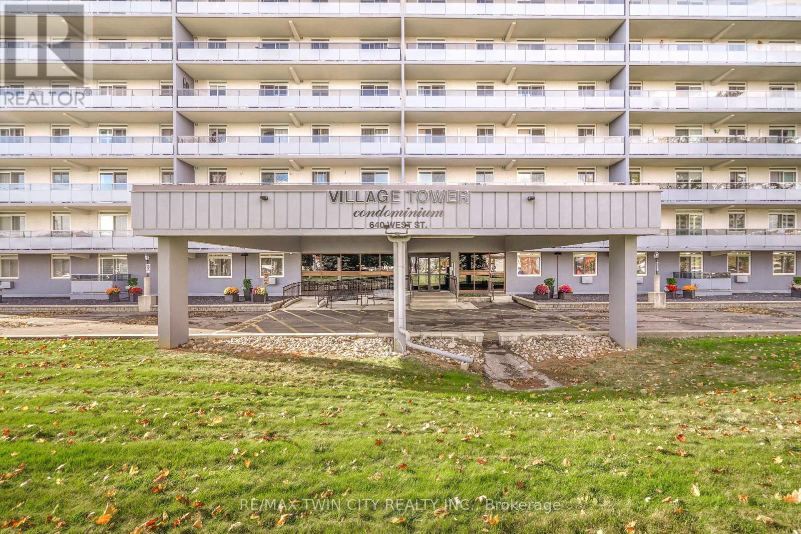 305 - 640 West Street, Brantford, Ontario  N3R 6M3 - Photo 3 - X12517280