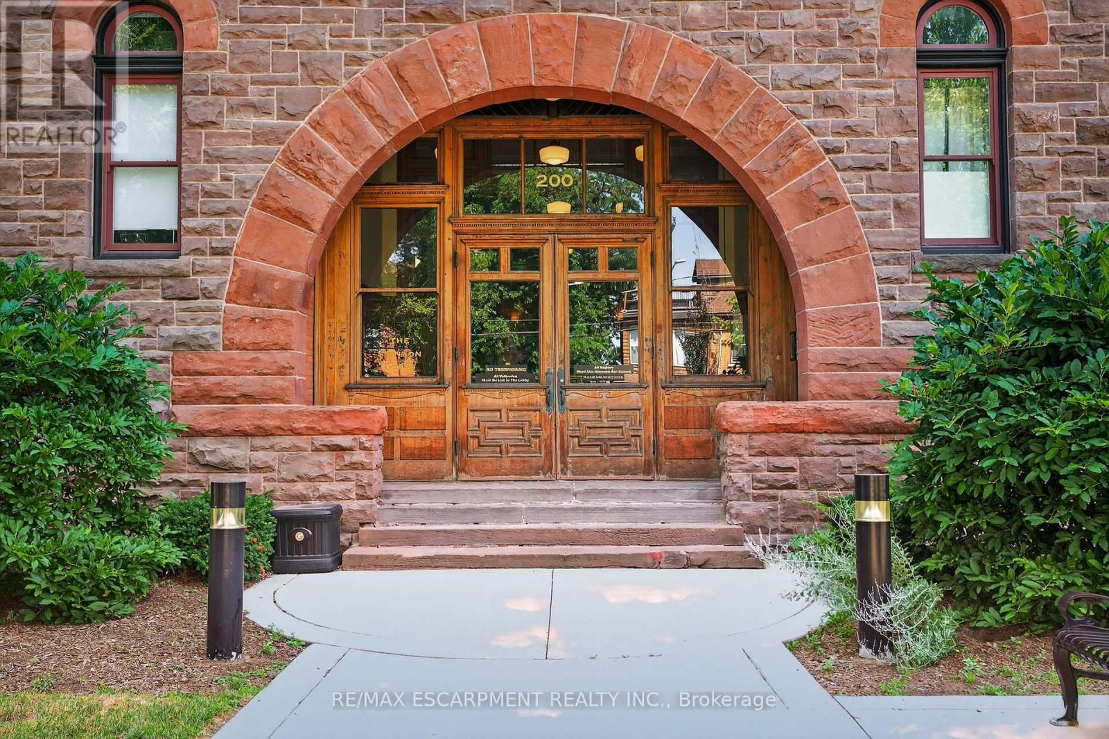 Ph8 - 200 Stinson Street, Hamilton, Ontario  L8M 4J5 - Photo 3 - X12517362