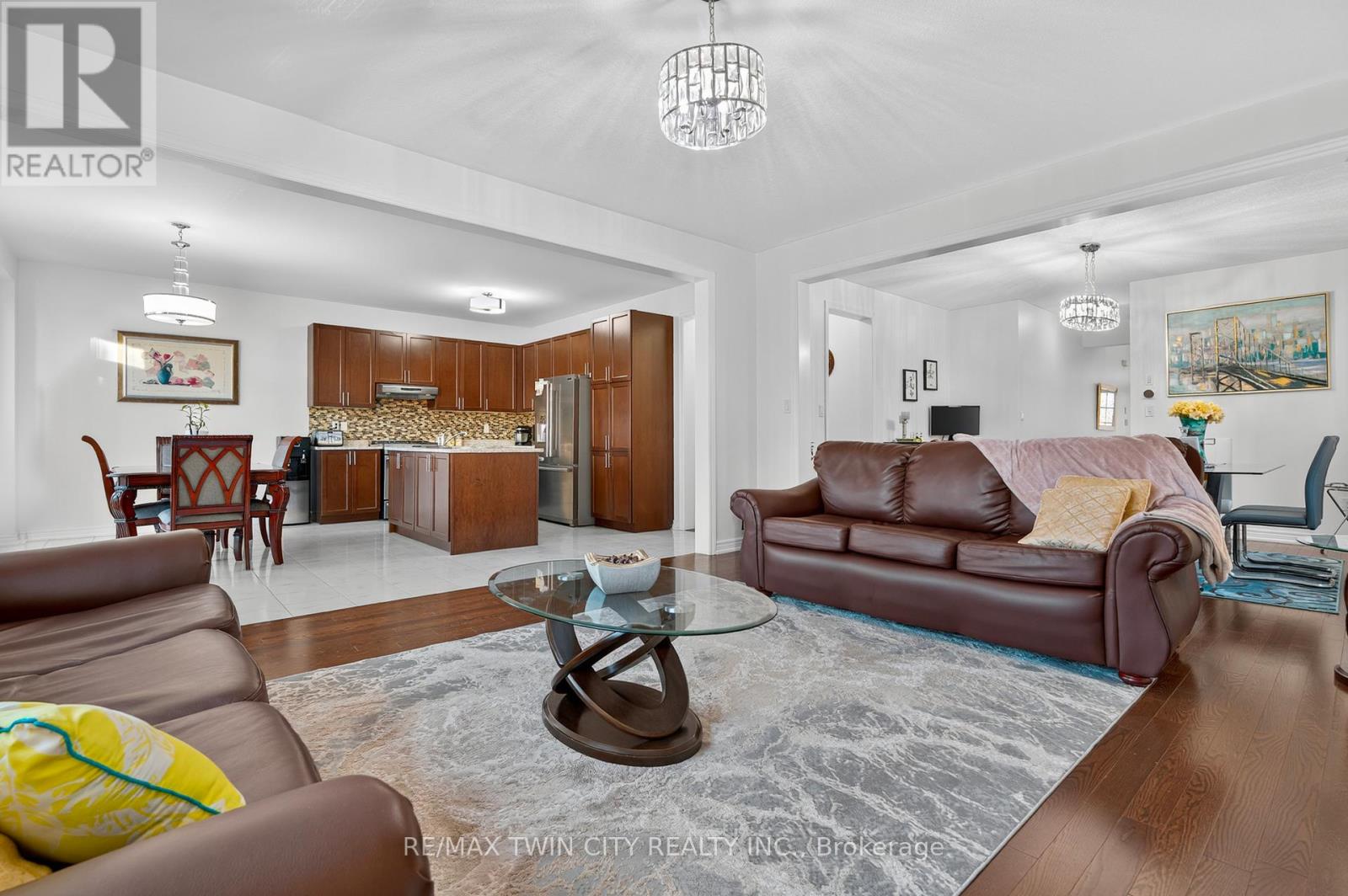 411 Linden Drive, Cambridge, Ontario  N3H 0C2 - Photo 9 - X12517370