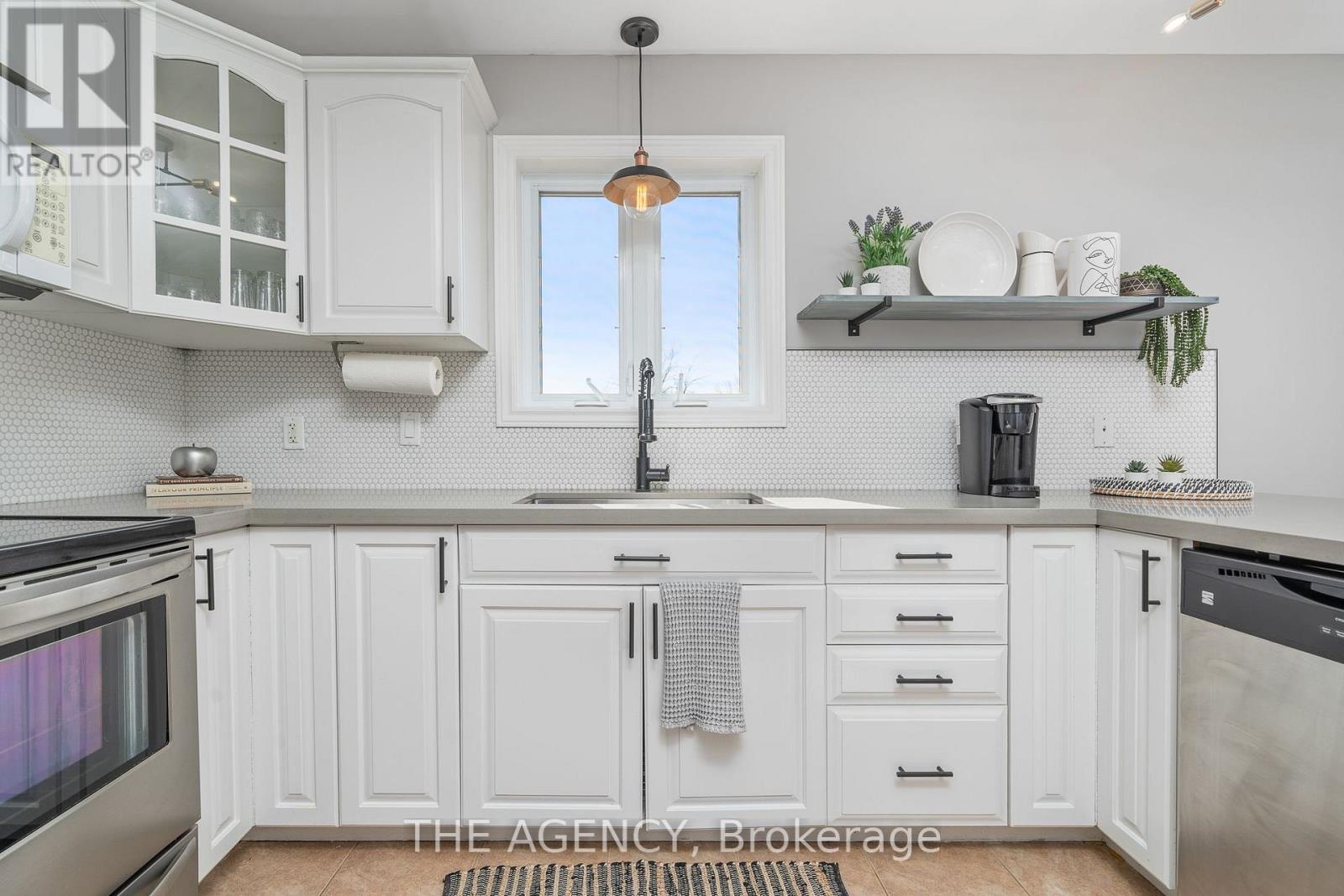 2891 Highway 49, Prince Edward County, Ontario  K0K 2T0 - Photo 6 - X12517434