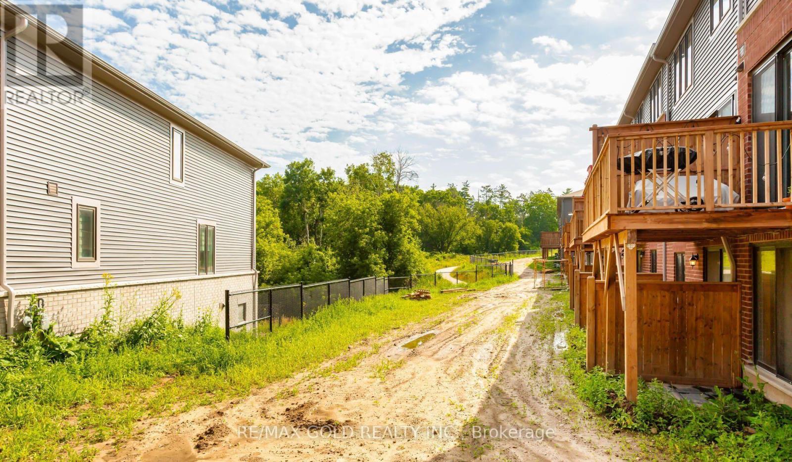 38 - 10 Birmingham Drive, Cambridge, Ontario  N1R 0C7 - Photo 37 - X12517454