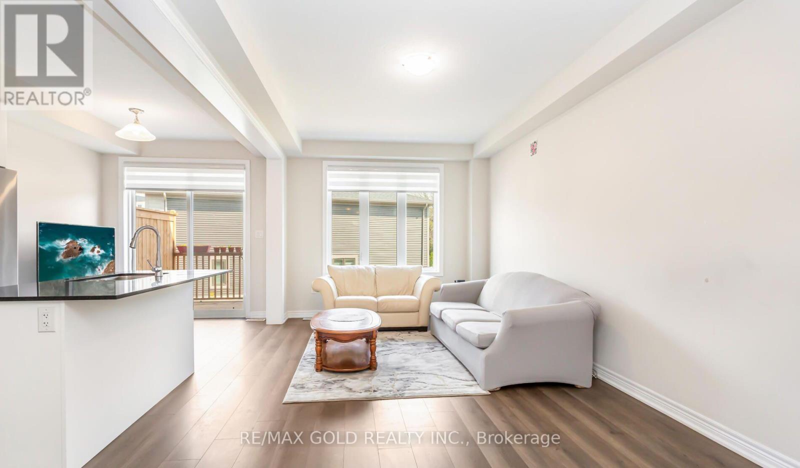 38 - 10 Birmingham Drive, Cambridge, Ontario  N1R 0C7 - Photo 8 - X12517454