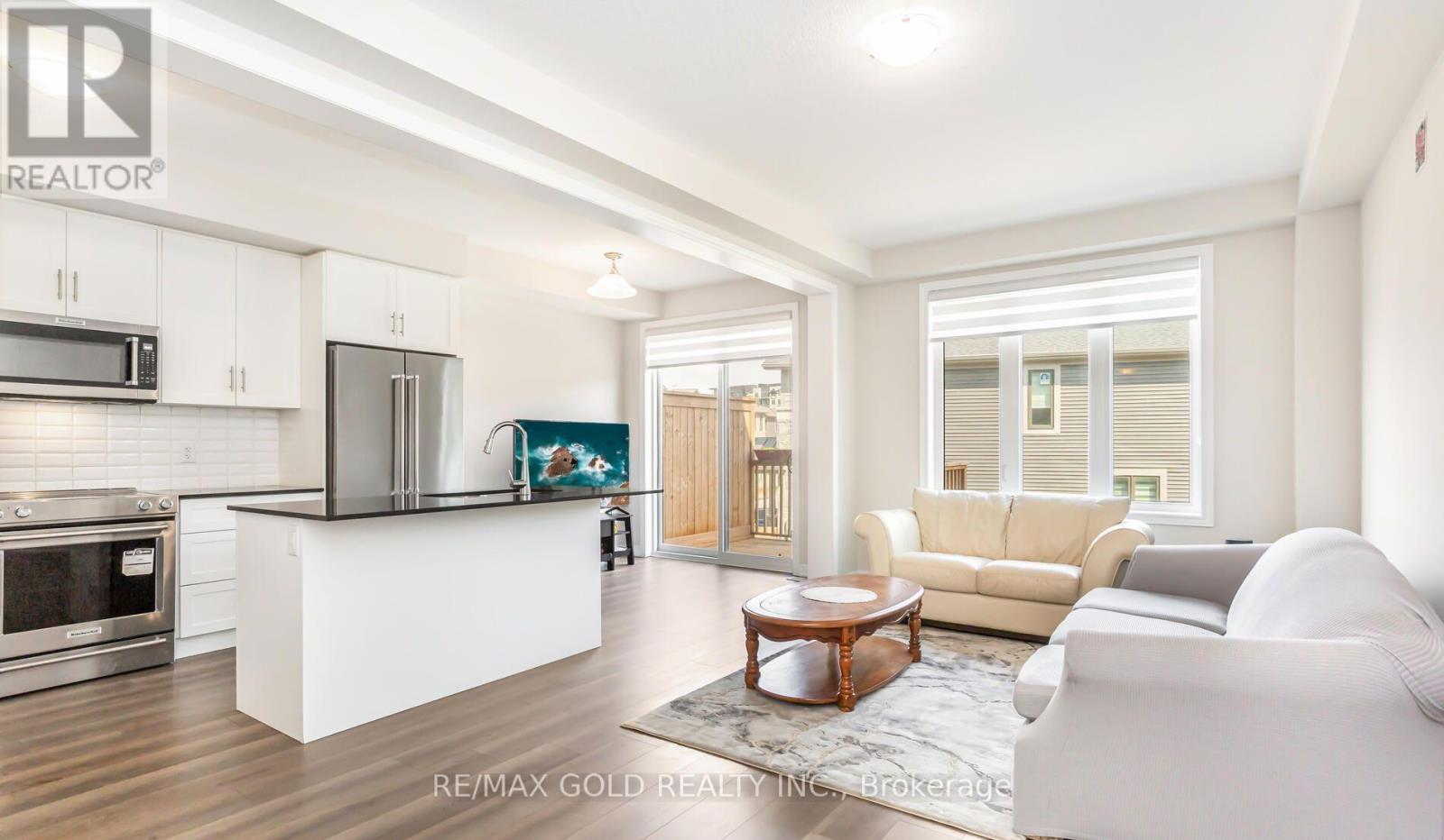 38 - 10 Birmingham Drive, Cambridge, Ontario  N1R 0C7 - Photo 9 - X12517454