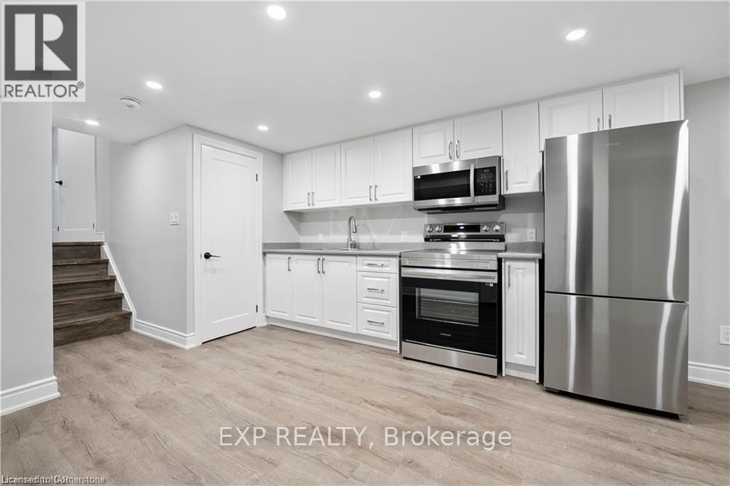 LOWER - 8059 AINTREE DRIVE, Niagara Falls, Ontario