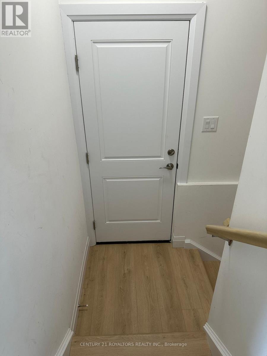 Bsmt - 1526 Chickadee Trail, London South, Ontario  N6M 1G4 - Photo 2 - X12517472