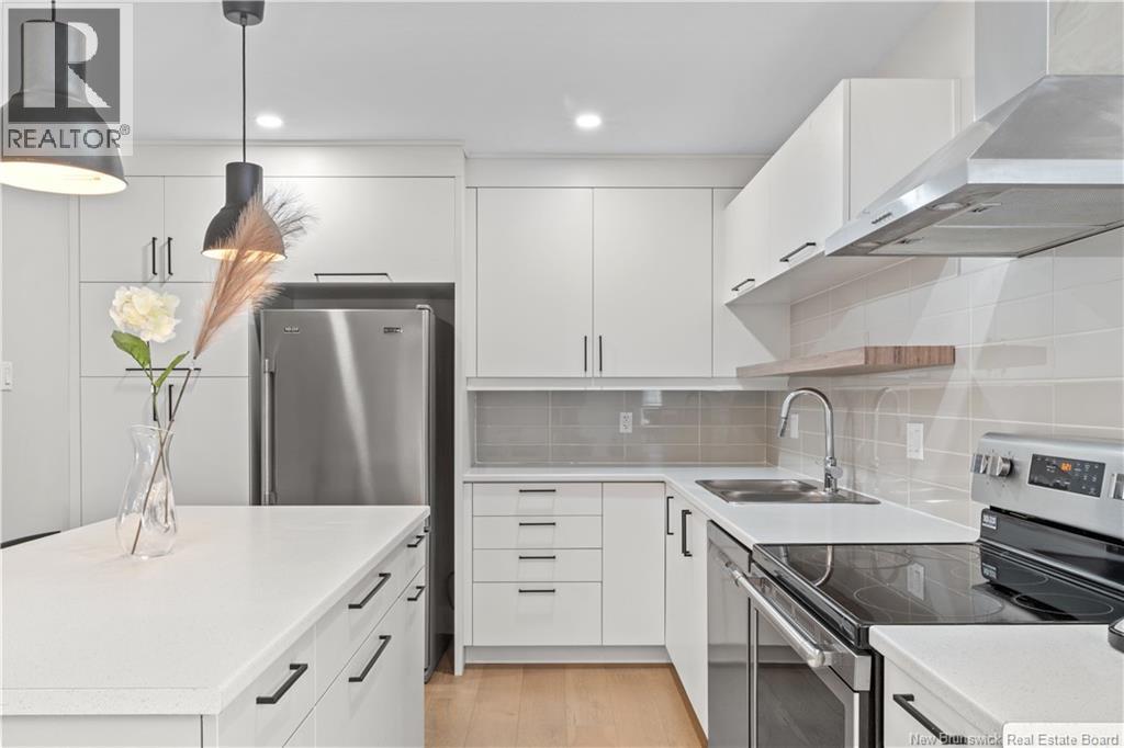 16 Brooklyn, Moncton, New Brunswick  E1A 7E8 - Photo 11 - NB129783
