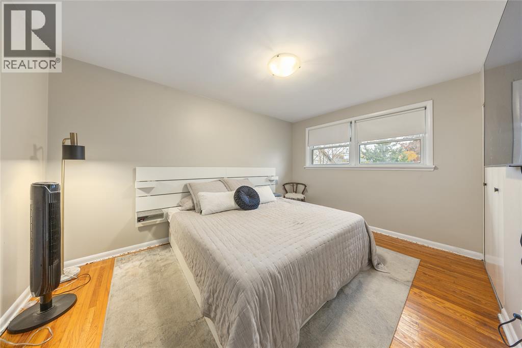 1035 Wellington Street, Sarnia, Ontario N7S 1E4 - Photo 11 - 25028117