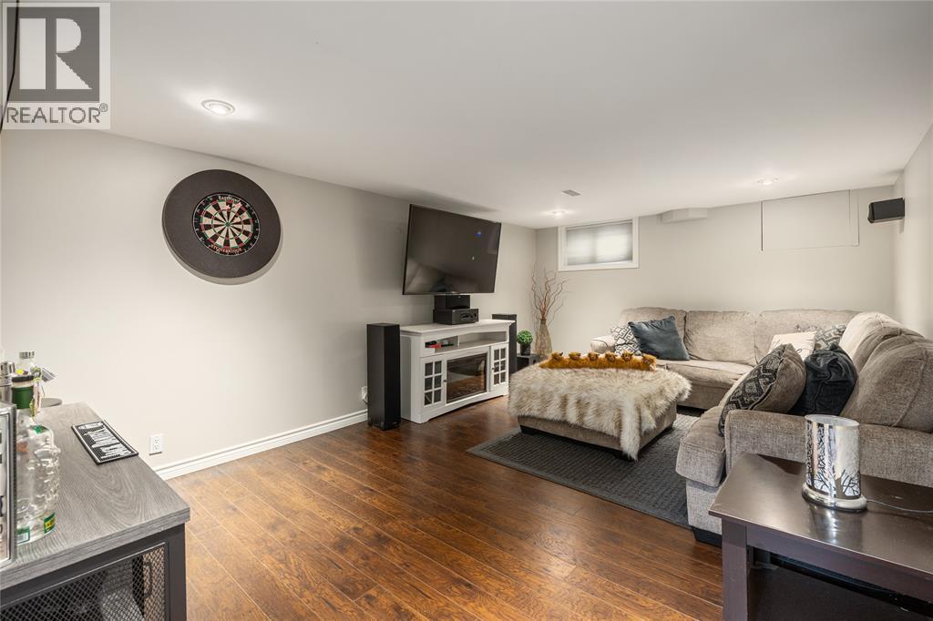 1035 Wellington Street, Sarnia, Ontario N7S 1E4 - Photo 15 - 25028117