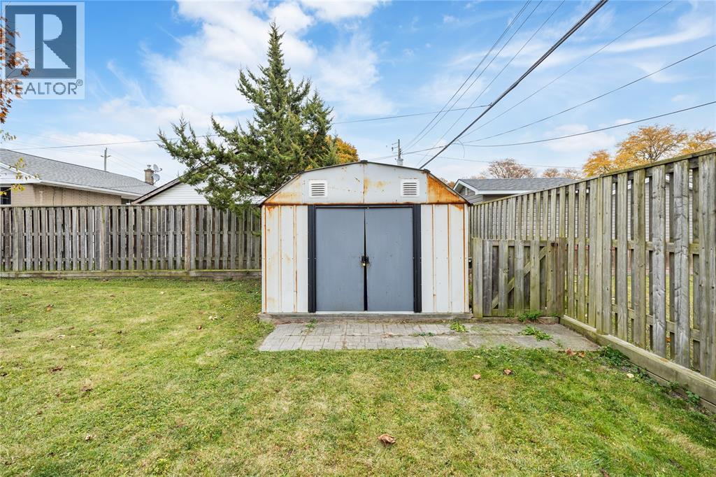 1035 Wellington Street, Sarnia, Ontario N7S 1E4 - Photo 24 - 25028117