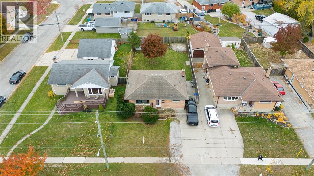 1035 Wellington Street, Sarnia, Ontario N7S 1E4 - Photo 28 - 25028117