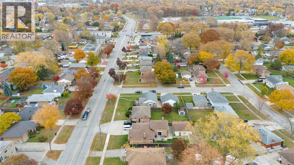 1035 Wellington Street, Sarnia, Ontario N7S 1E4 - Photo 30 - 25028117