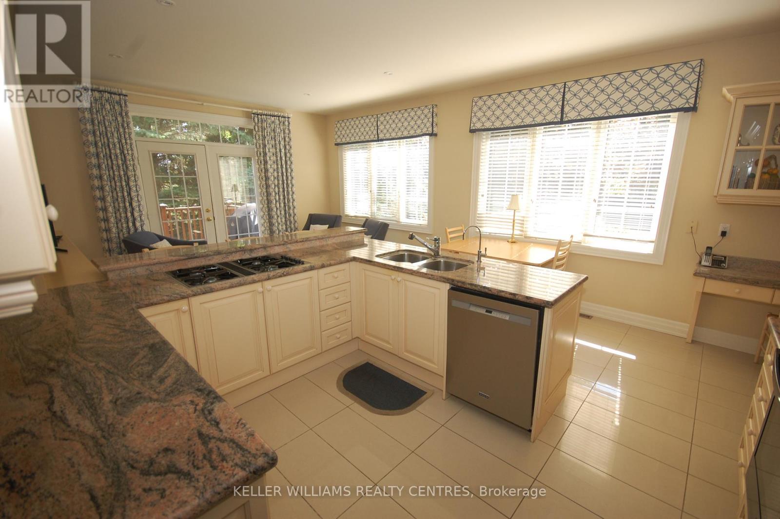 16 - 470 Falconwood Hollow W, Aurora, Ontario L4G 7M1 - Photo 8 - N12516808