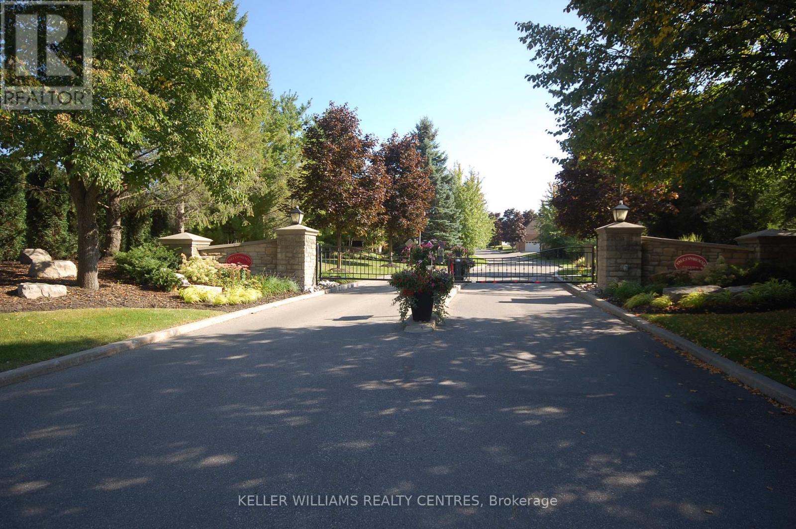 16 - 470 FALCONWOOD HOLLOW W, aurora (aurora estates), Ontario