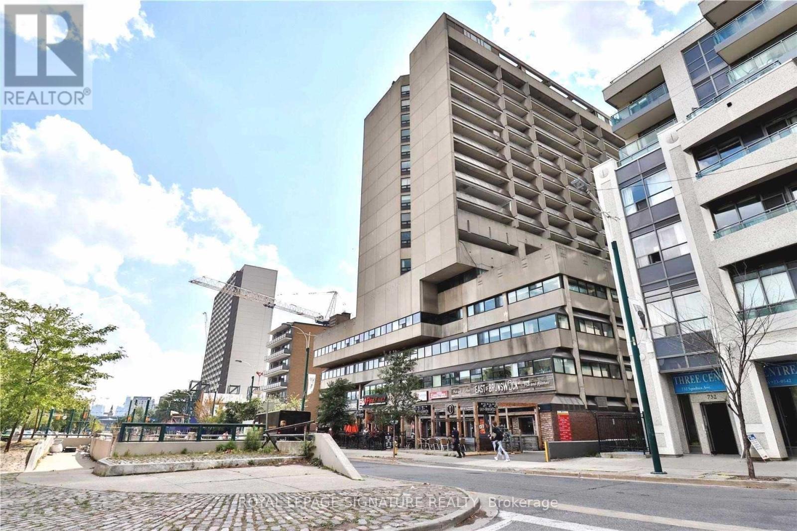 701 - 720 Spadina Avenue, Toronto, Ontario M5S 2T9 - Photo 12 - C12474150