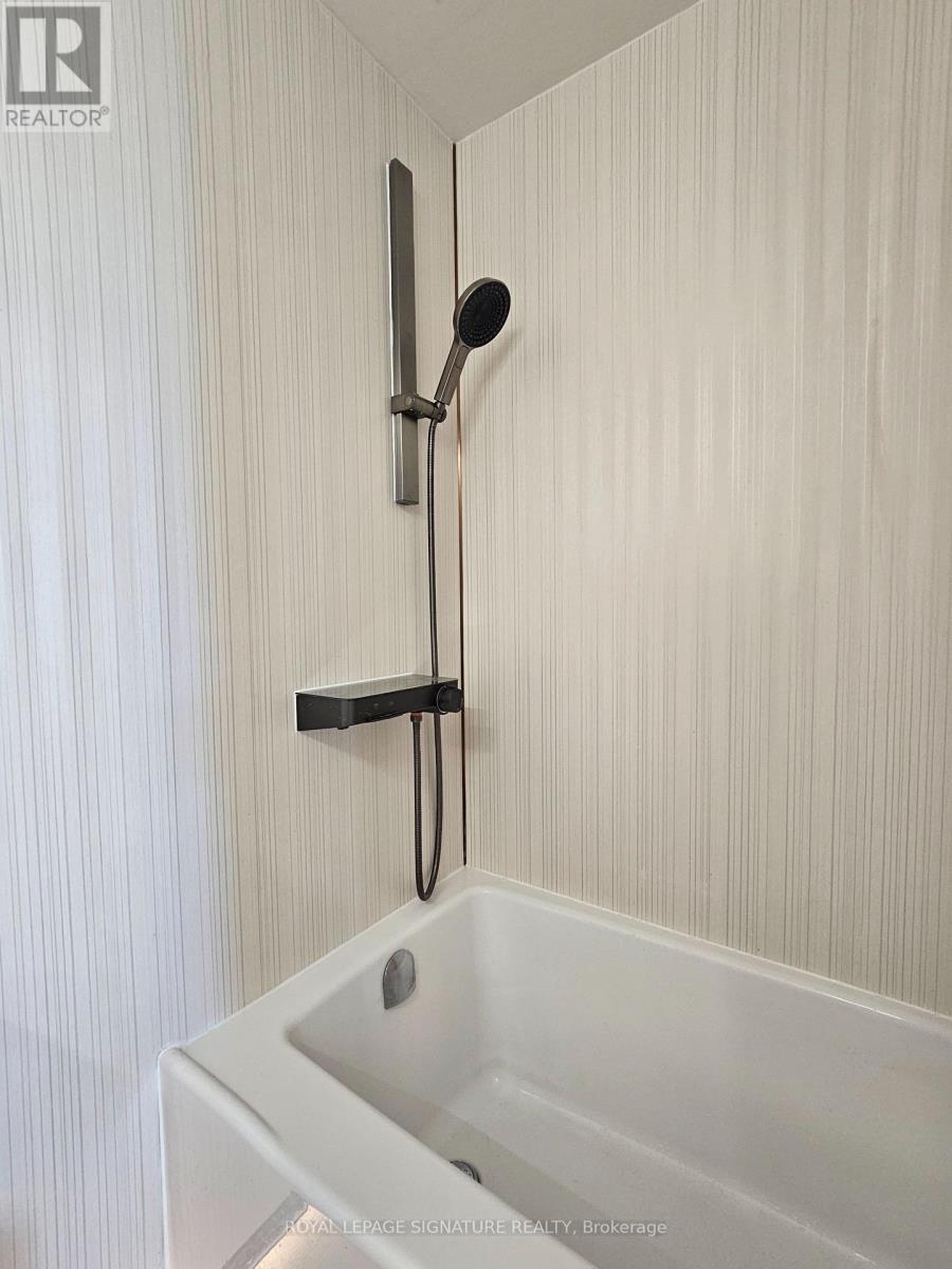 701 - 720 Spadina Avenue, Toronto, Ontario M5S 2T9 - Photo 7 - C12474150