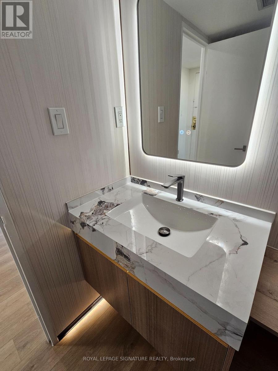 701 - 720 Spadina Avenue, Toronto, Ontario M5S 2T9 - Photo 8 - C12474150