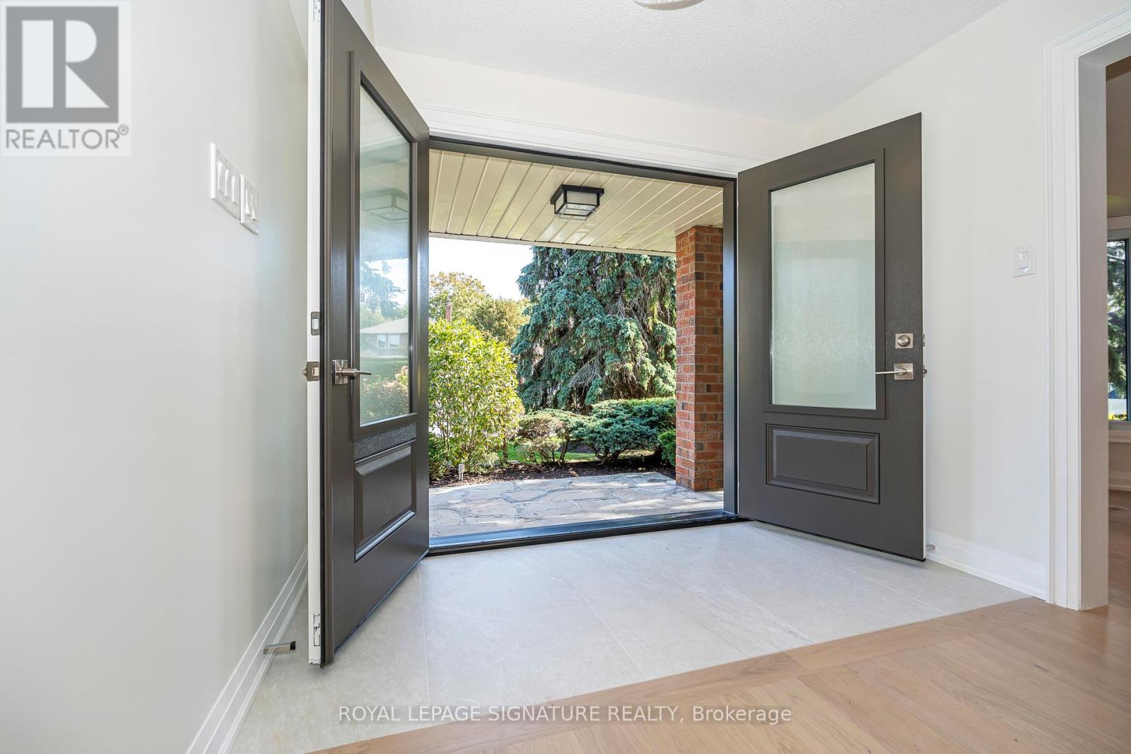 11 Royal Rouge Trail, Toronto, Ontario M1B 4T8 - Photo 17 - E12444463