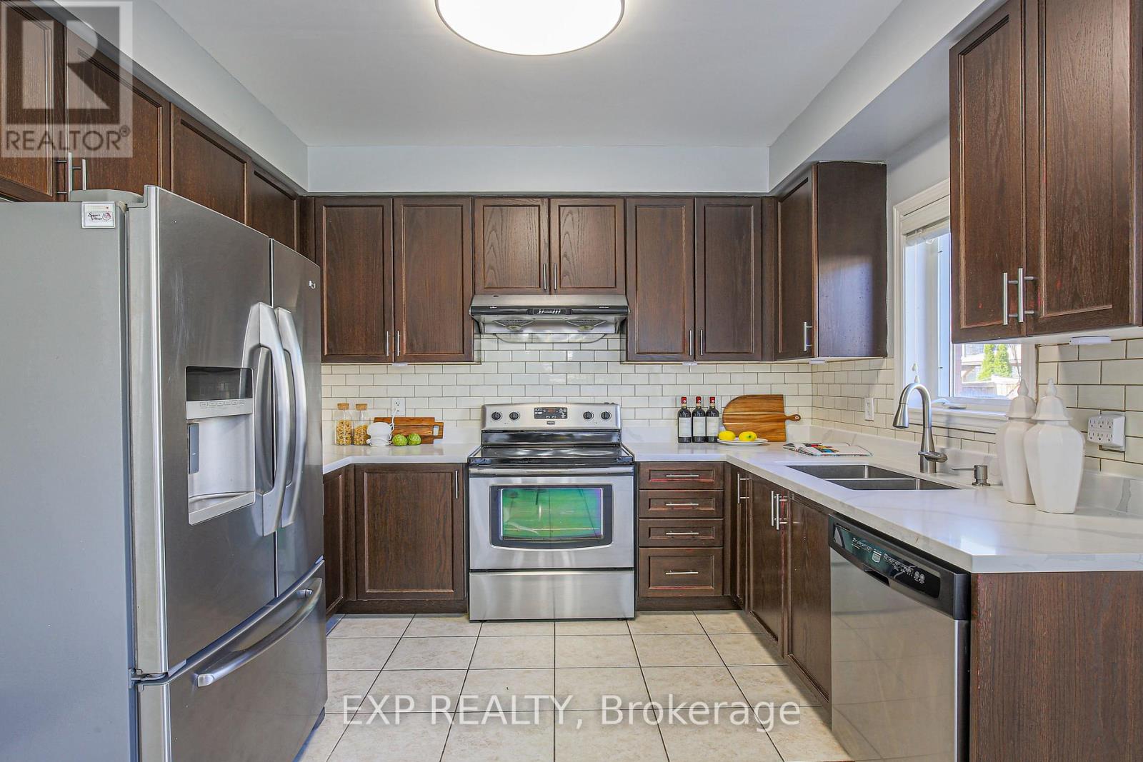 67 Pineforest Place, Markham, Ontario  L6E 2B1 - Photo 16 - N12515724