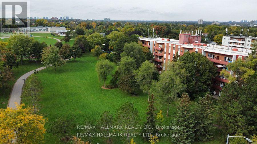 309 - 2485 Woking Crescent, Mississauga, Ontario  L5K 1Z6 - Photo 13 - W12445910