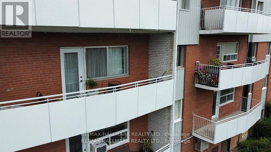 309 - 2485 Woking Crescent, Mississauga, Ontario  L5K 1Z6 - Photo 9 - W12445910