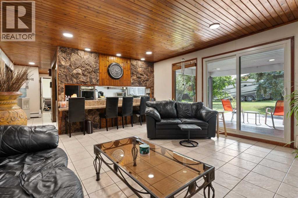 3810 64 Street, Camrose, Alberta  T4V 2Z2 - Photo 4 - A2269371