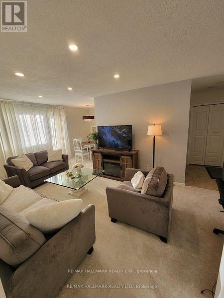 309 - 2485 Woking Crescent, Mississauga, Ontario  L5K 1Z6 - Photo 3 - W12445910