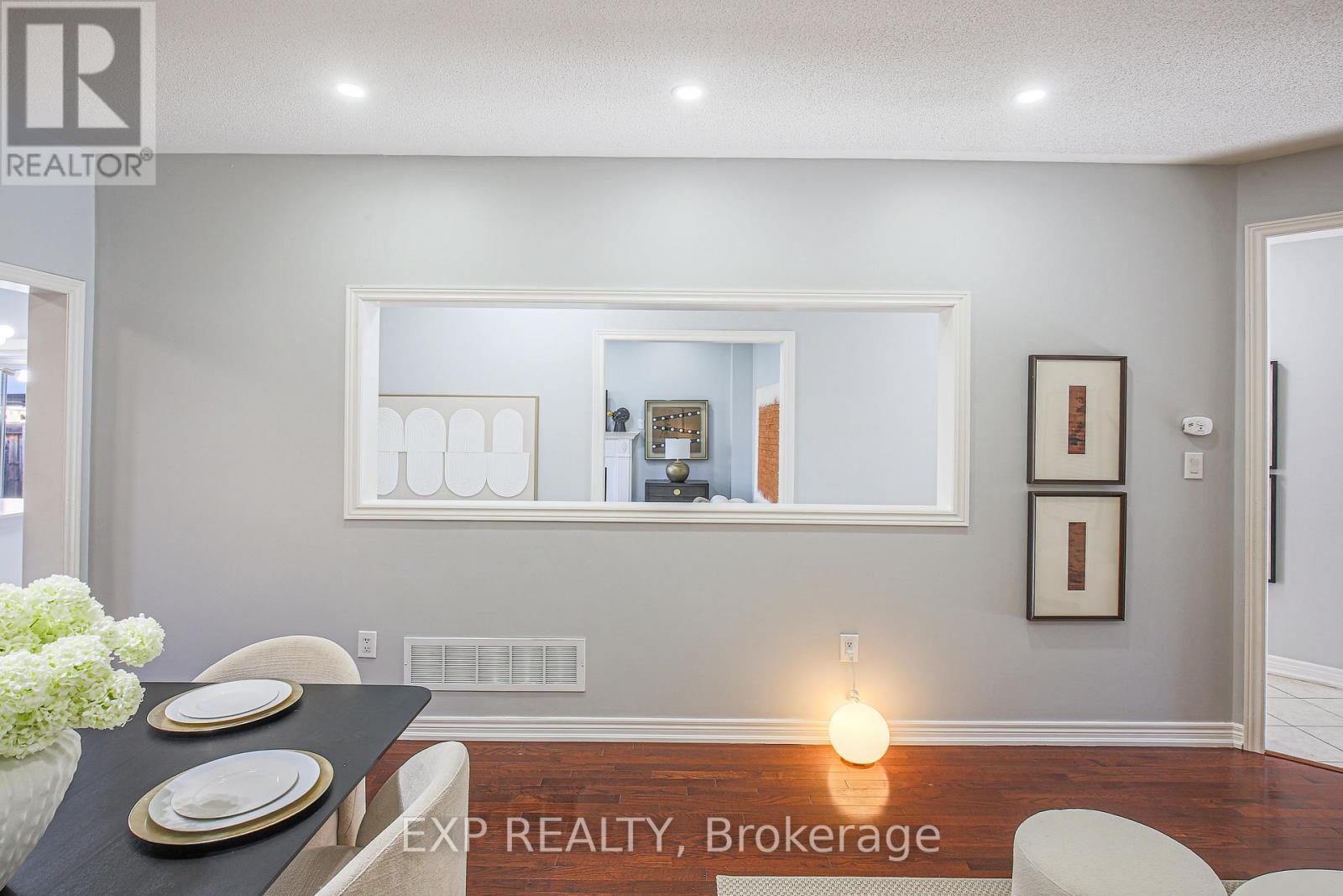 67 Pineforest Place, Markham, Ontario  L6E 2B1 - Photo 9 - N12515724