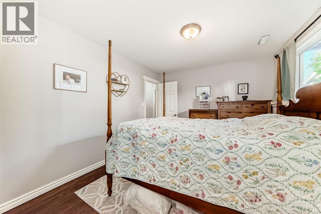 724d Raynard Crescent Se, Calgary, Alberta  T2A 1X7 - Photo 21 - A2262384