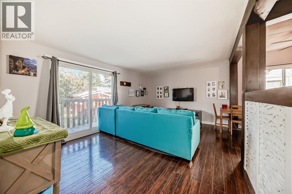 724d Raynard Crescent Se, Calgary, Alberta  T2A 1X7 - Photo 11 - A2262384