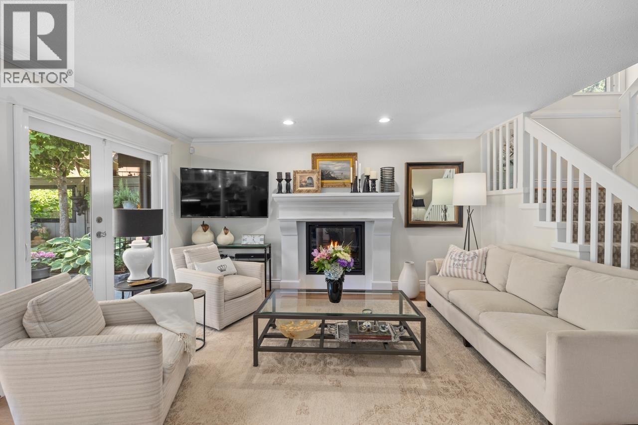 849 RIVERSIDE DRIVE, North Vancouver, British Columbia