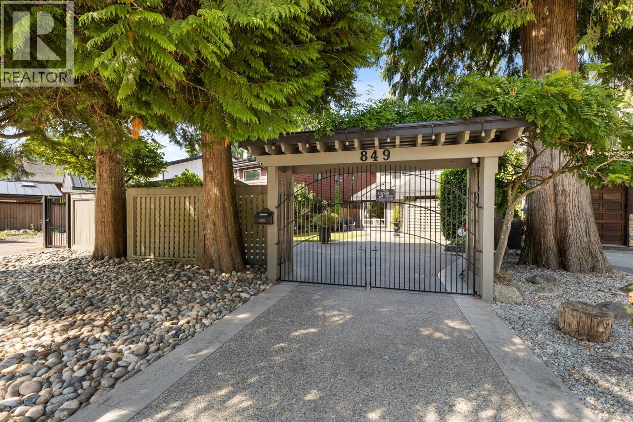 849 Riverside Drive, North Vancouver, British Columbia  V7H 1V6 - Photo 37 - R3045231