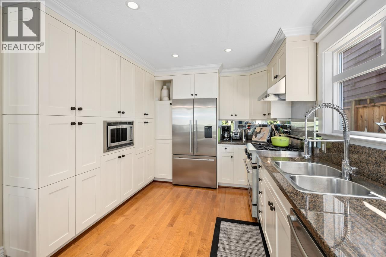 849 Riverside Drive, North Vancouver, British Columbia  V7H 1V6 - Photo 14 - R3045231