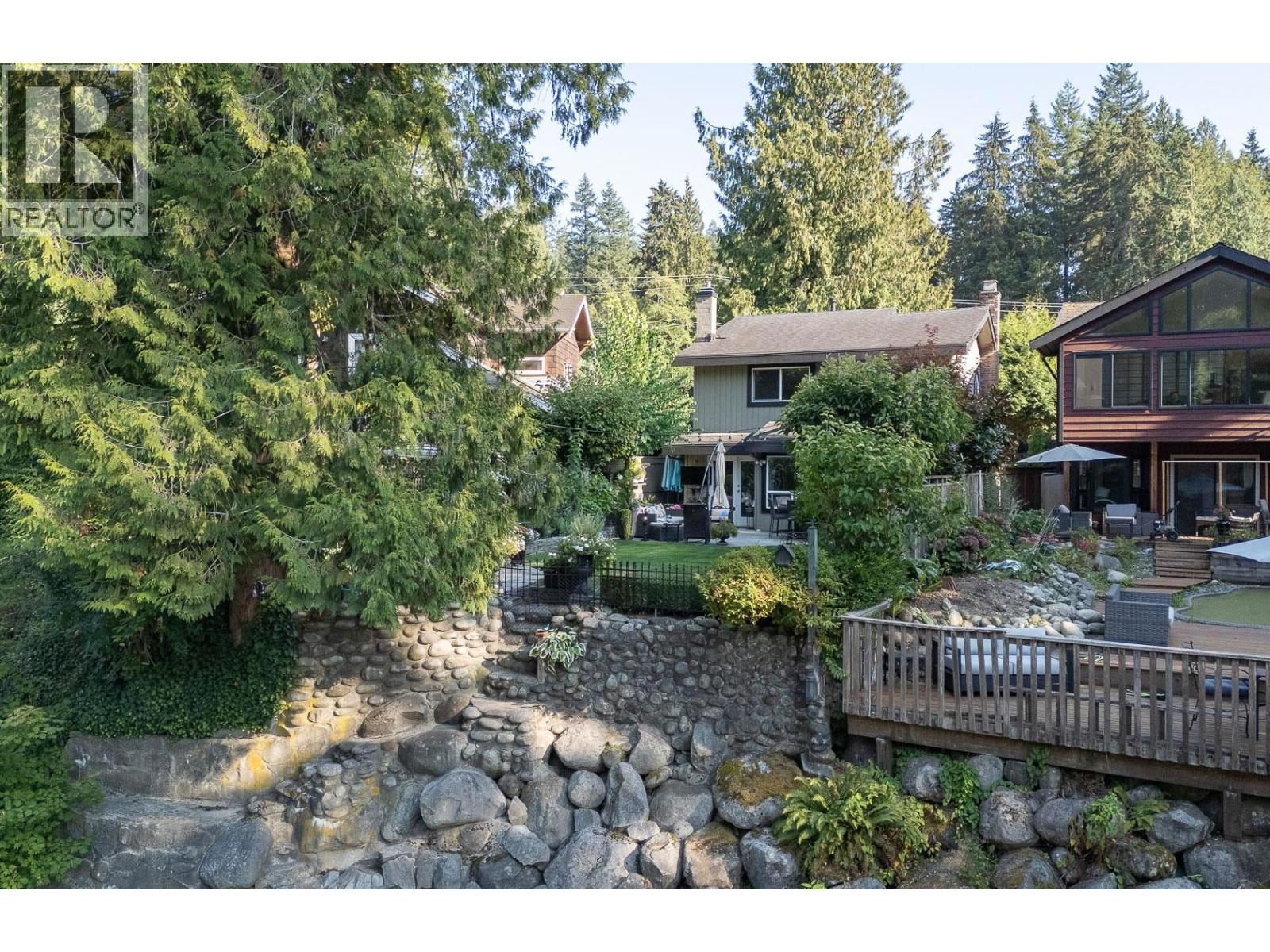 849 Riverside Drive, North Vancouver, British Columbia  V7H 1V6 - Photo 32 - R3045231