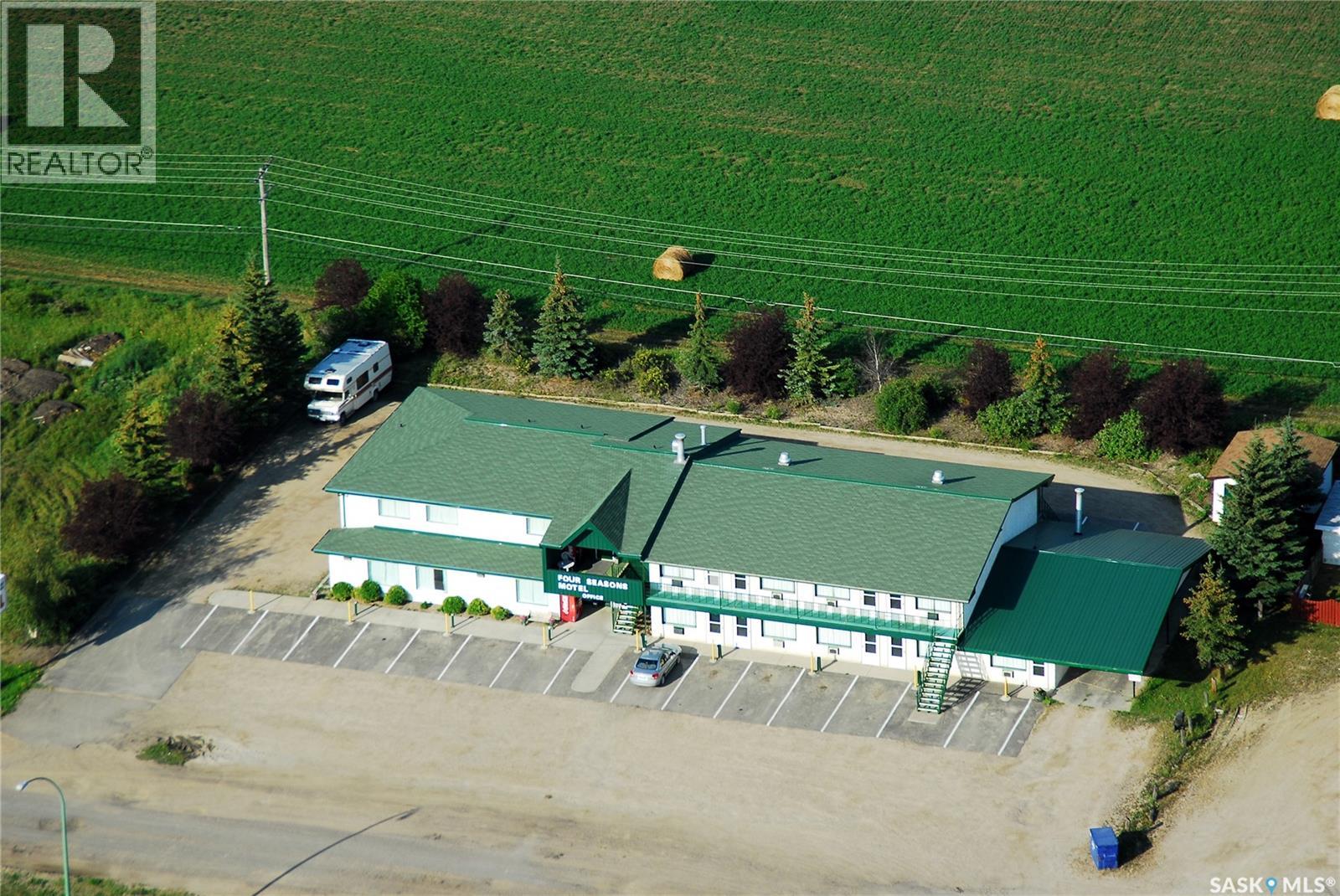 213 9th STREET NW, Meadow Lake, Saskatchewan