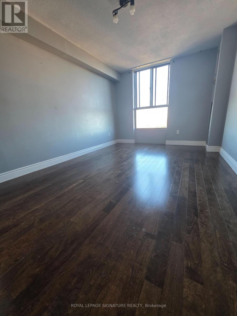 1604 - 3170 Kirwin Avenue, Mississauga, Ontario  L5A 3R1 - Photo 14 - W12516294