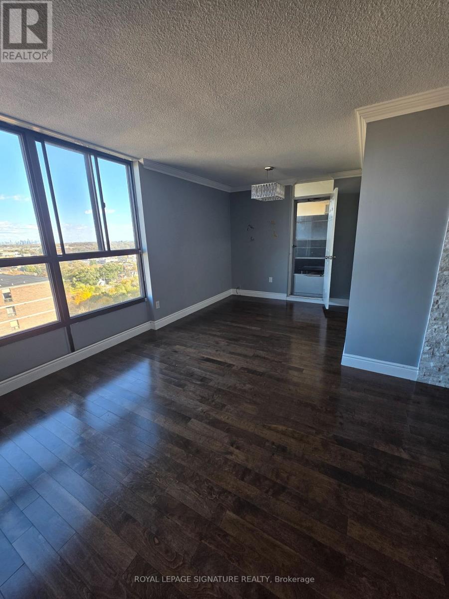 1604 - 3170 Kirwin Avenue, Mississauga, Ontario  L5A 3R1 - Photo 5 - W12516294