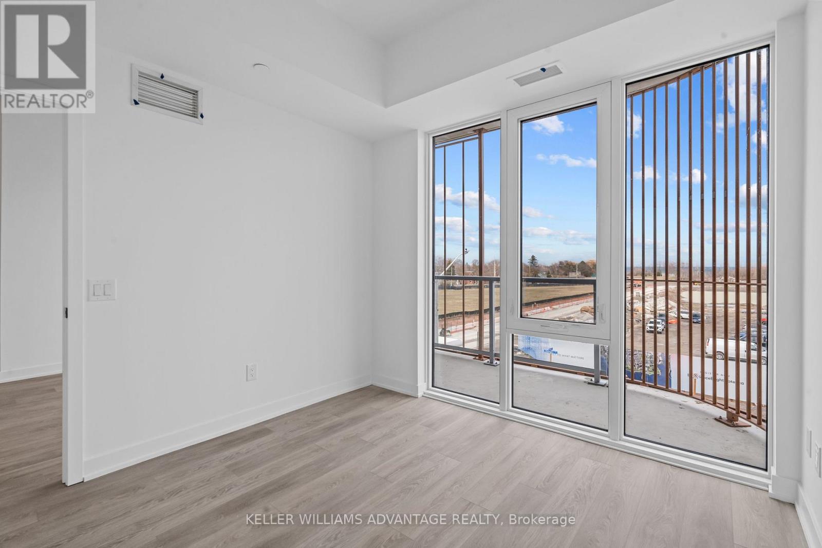 307 - 220 Missinnihe Way, Mississauga, Ontario  L5H 0A9 - Photo 19 - W12516944