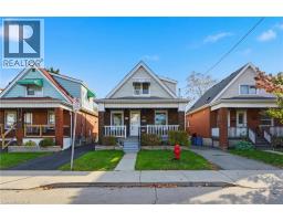 30 COPE Street, hamilton, Ontario