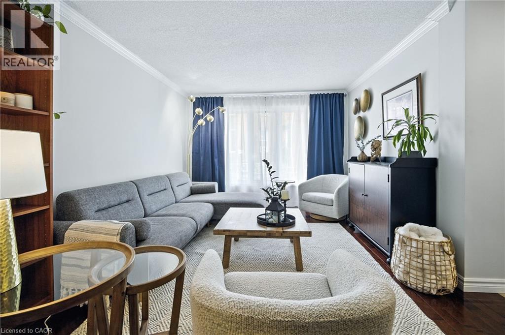 38 Locke Street S, Hamilton, Ontario  L8P 3Z8 - Photo 5 - 40786135