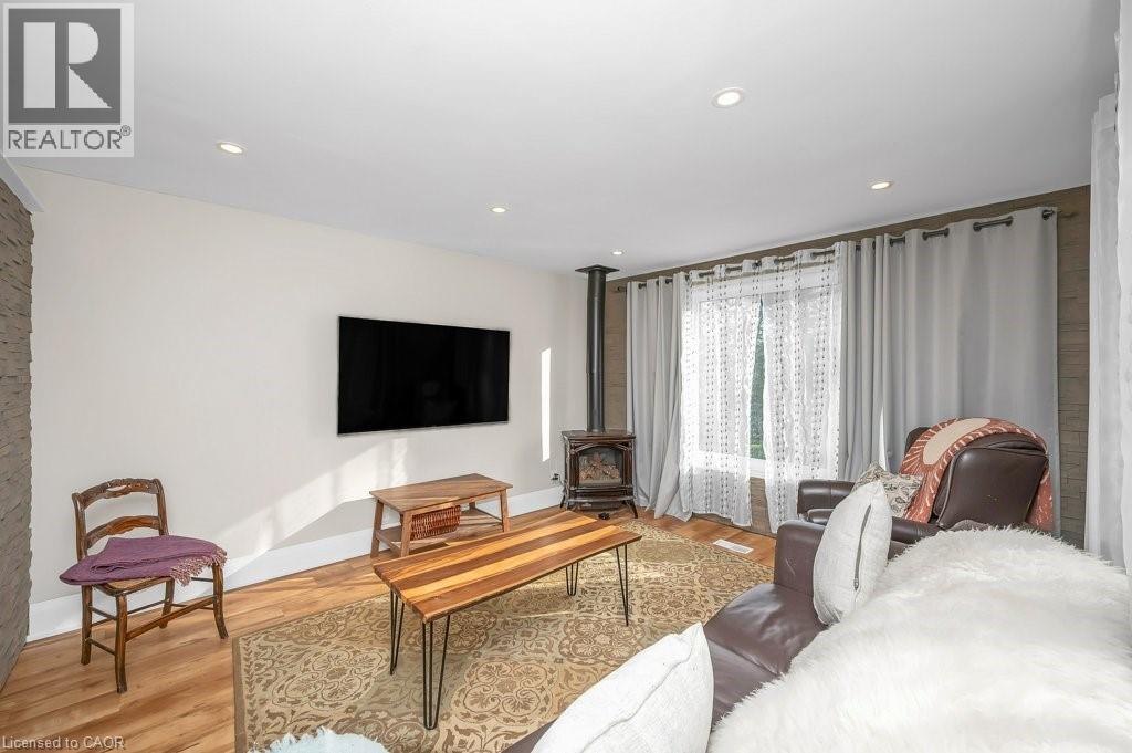 120 Woolverton Road, Grimsby, Ontario  L3M 4E7 - Photo 14 - 40786047