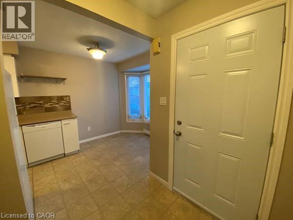 219 Kingswood Drive Unit# 24, Kitchener, Ontario  N2E 3J4 - Photo 5 - 40786023