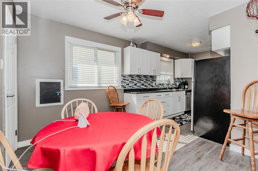 46 Roberts Crescent, Kitchener, Ontario N2E 1A5 - Photo 15 - 40785464