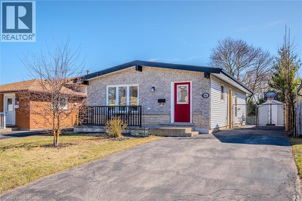 46 Roberts Crescent, Kitchener, Ontario N2E 1A5 - Photo 4 - 40785464