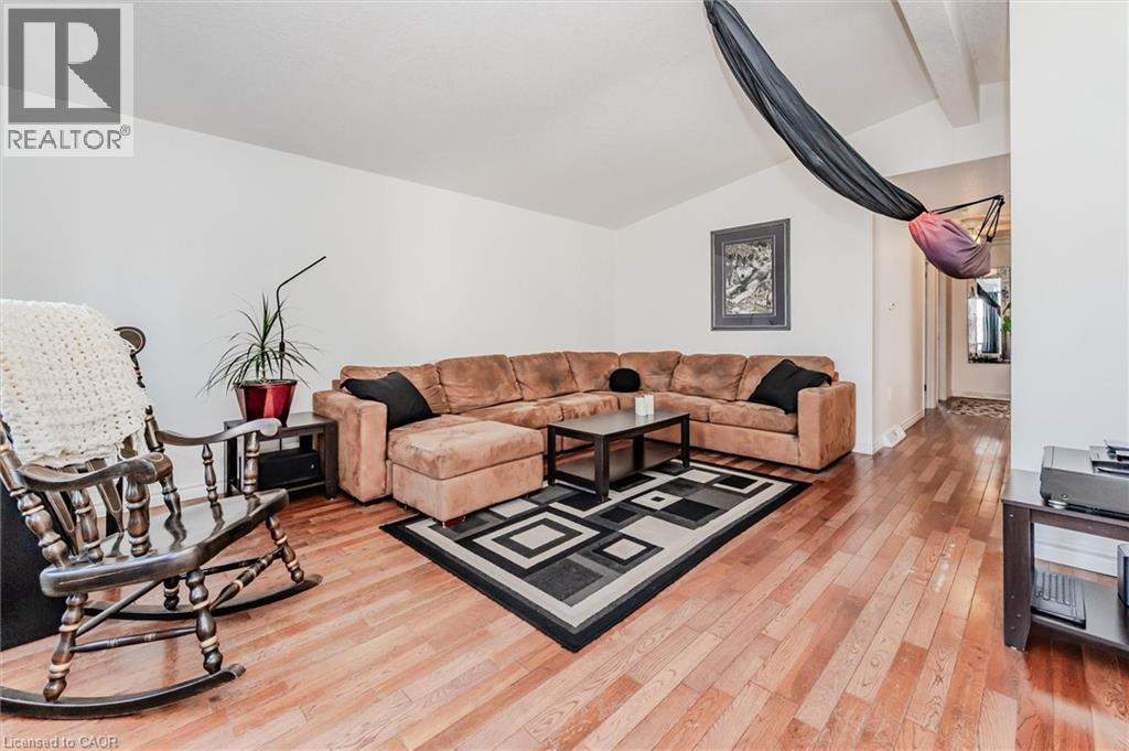 46 Roberts Crescent, Kitchener, Ontario N2E 1A5 - Photo 9 - 40785464